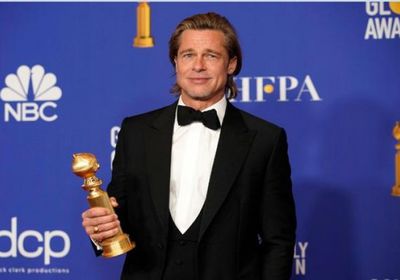 الجولدن جلوب تعلن عن فوز النجم براد بيت بجائزة أفضل ممثل مساعد