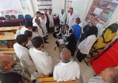 الصليب الأحمر: تدريب 18 مسعفا على التعامل مع إصابات الألغام