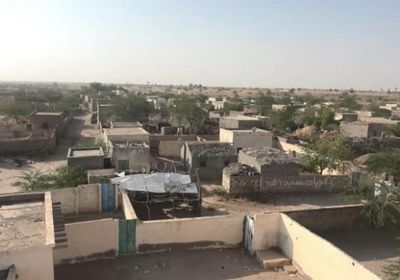 قناصة مليشيا الحوثي يلاحقون سكان حيس