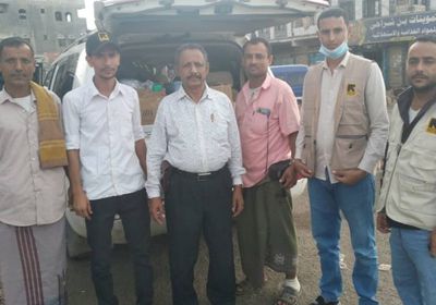 "الإنقاذ الدولية" تفحص أهالي الحي الخامس في ردفان