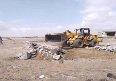 تواصل حملة إزالة العشوائيات في البريقة	