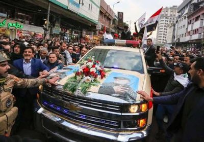 تأجيل دفن سليماني جراء تدافع المشيعين وسقوط قتلى وجرحى 