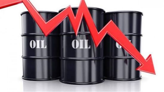 النفط يتراجع 1.5 % بفعل توترات المنطقة