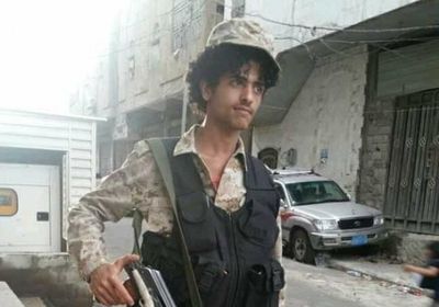 لكشفه فساد مسئول كبير بـ "الشرعية"..حبس جندي باللواء 35 مدرع في سجن الشبكة بتعز