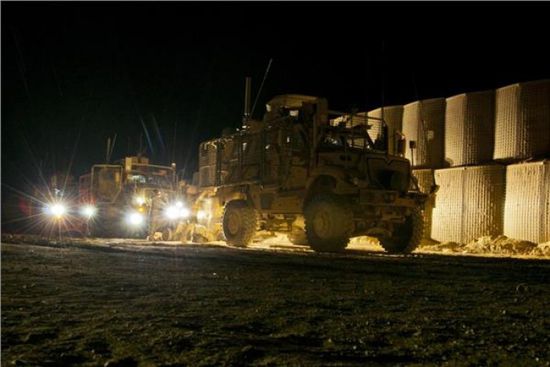 أنباء تفيد بوقوع إصابات بصفوف القوات الأمريكية في "عين الأسد"