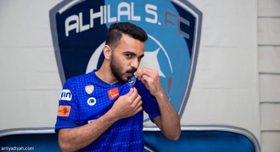 الهلال يعلن تعاقده مع لاعب التعاون لمدة ثلاثة أعوام