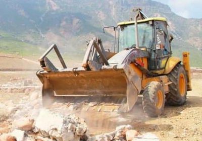 حملة موسعة لإزالة العشوائيات من الشوارع بسقطرى