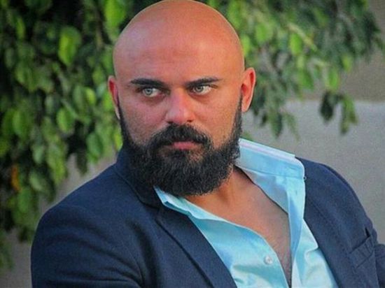 أحمد صلاح حسني يوجه رسالة لـ أمير كرارة بعد تهنئته بـ "ختم النمر"