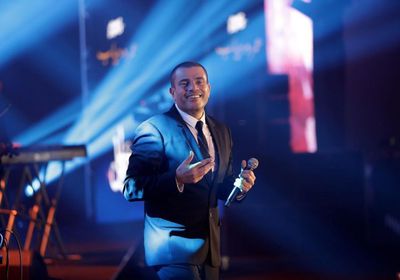 بالصور.. عمرو دياب يتألق بحفله الأخير في جدة