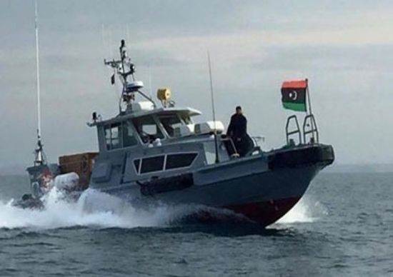 الجيش الليبي يأمر بمنع السفن من الإبحار إلى ميناءي مصراتة والخمس