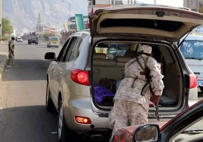 أكمنة في عدن لضبط حائزي الأسلحة