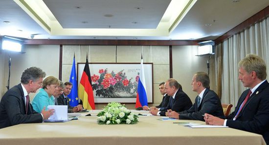  الرئيس الروسي: نقل مرتزقة من سوريا إلى ليبيا أمر خطير للغاية