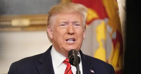  ترامب يغرد بالفارسية مشيدا بشجاعة المتظاهرين الإيرانيين