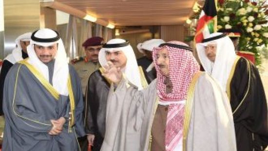 أمير الكويت يتوجه إلى سلطنة عمان لتقديم واجب العزاء في السلطان قابوس