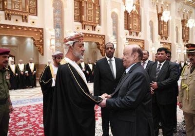 هادي في مسقط لتقديم العزاء بوفاة "قابوس"