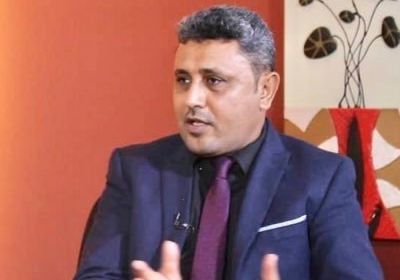 اليافعي يكشف فضيحة عن عسكر زعيل وحمود المخلافي