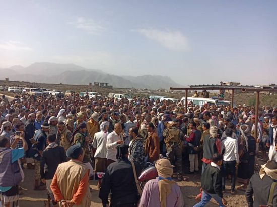 أهالي الضالع يودعون الشهيد عبدالسلام الأصهب 