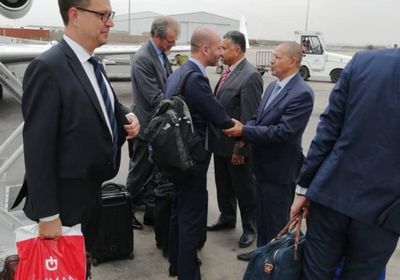 3 سفراء أوروبيين يصلون إلى عدن