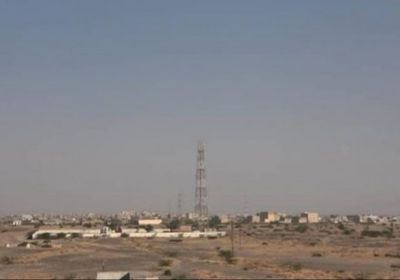 مليشيا الحوثي تخرق الهدنة وتستهدف القوات المشتركة بحيس