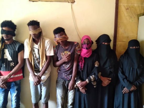 الإطاحة بعصابة تخصص أفرادها بسرقة المنازل في دارسعد