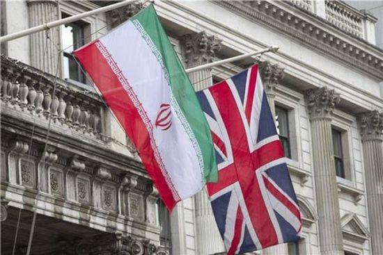 بريطانيا تستدعي السفير الإيراني احتجاجا على توقيف سفيرها في طهران