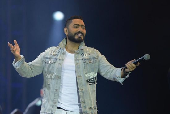 بالصور.. تامر حسني يتألق بحفله الأخير في جدة 