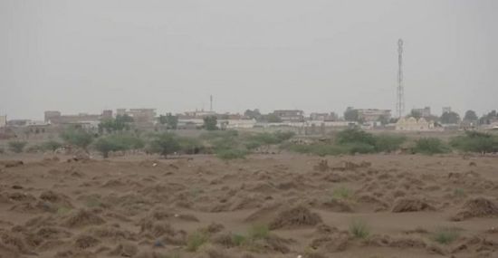 بقذائف المدفعية..مليشيات الحوثي تقصف مواقع  "المشتركة" في التحيتا