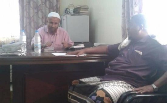 رئيس انتقالي زنجبار يتفقد سير العمل بمكتب الأحوال المدنية بالمديرية