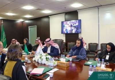 آل جابر يناقش مشروعات "البرنامج السعودي" باليمن مع المدير الإقليمي لـ"اليونيسيف" (صور)