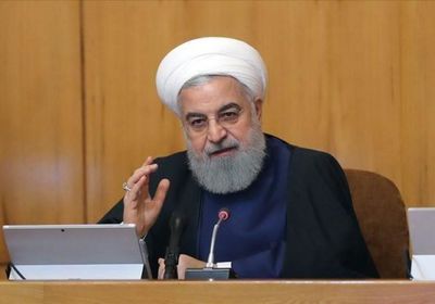 إعلامي سعودي يكشف تفاصيل الخلاف بين روحاني والحرس الثوري