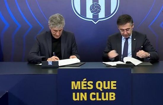 رسميًا.. "كيكي سيتين" يوقع عقود تدريب برشلونة حتى 2022