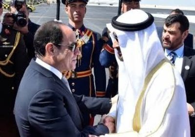 الرئيس المصري وولي عهد أبو ظبي يصلان إلى  مقر افتتاح قاعدة برنيس العسكرية