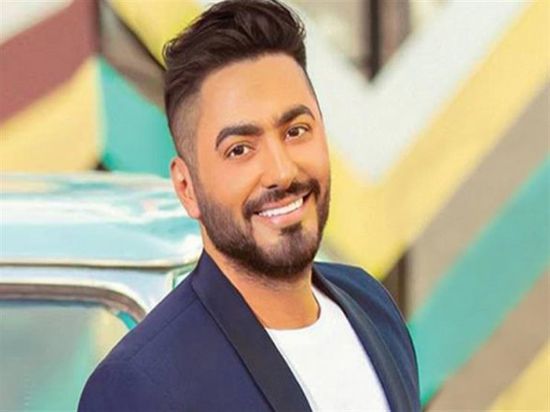تامر حسني ينفي تحضيره لبرنامج مواهب 
