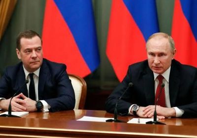 الرئيس الروسي يطالب الحكومة المستقيلة بأداء واجباتها كاملة حتى تشكيل حكومة جديدة