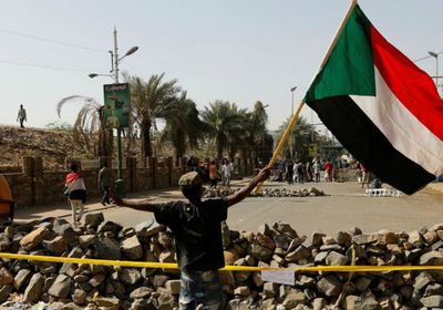 السودان تستجوب قائد مليشيا الإخوان بشأن انقلاب 89