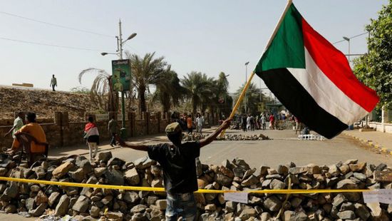 السودان تستجوب قائد مليشيا الإخوان بشأن انقلاب 89