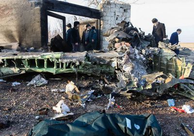 محققون كنديون يفحصون الطائرة الأوكرانية المنكوبة