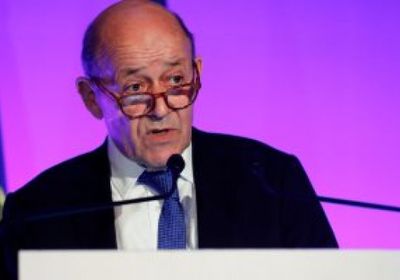 وزير الخارجية الفرنسي: الوضع الإنساني بالمخيمات السورية يثير قلقا متزايدا