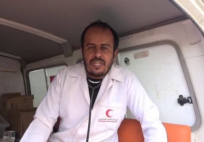 عيادة إماراتية تزور الكدحة ونوبة العامر لمكافحة حمى الضنك (فيديو)