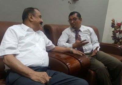 رئيس الجمعية الوطنية يطلع على الأوضاع في حضرموت