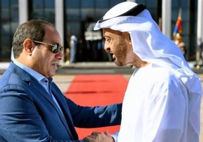 السيسي يودع ولي عهد أبوظبي خلال مغادرته مصر بعد زيارة استمرت يومين