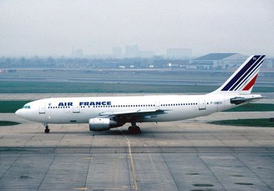 طيران فرنسا يعلن وقف تحليقه في أجواء العراق وإيران