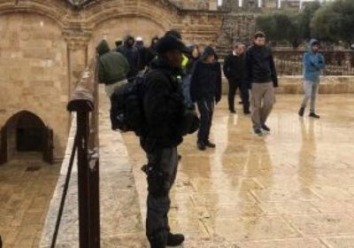الخارجية الفلسطينية تدين اقتحام قوات الاحتلال الإسرائيلي للمسجد الأقصى فجرا