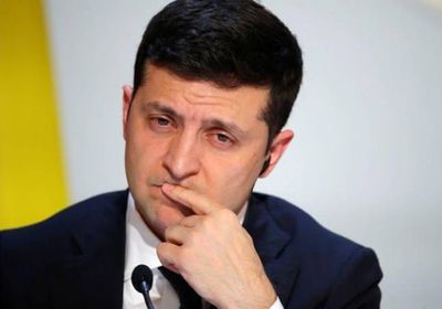  إثر سخريته منه.. رئيس أوكرانيا يرفض استقالة رئيس الوزراء