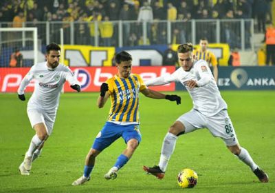 قونيا سبور ينتزع فوزا صعبا من أنقرة جوجو في الدوري التركي