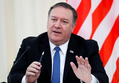 أمريكا تحقق بشأن وضع سفيرة أمريكية سابقة لدى أوكرانيا تحت المراقبة