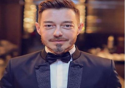 بالفيديو.. أحمد زاهر يهنئ ابنته الصغرى بعيد ميلادها 