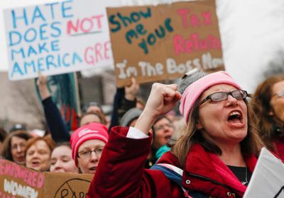 مسيرة نسائية تخرج في شوارع أمريكا ضد ترامب