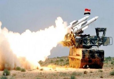 الدفاعات السورية تتصدى لطائرات مسيرة تستهدف مطار حميميم