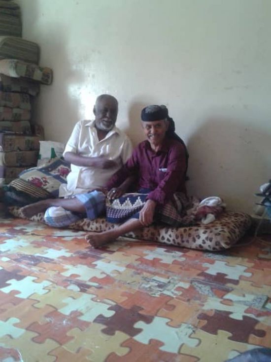 رئيس انتقالي أبين يزور المناضل أحمد يسلم الفضلي